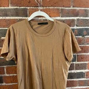Scoop neck t shirt